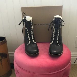Lucky Brand LK-Cambreen Boots